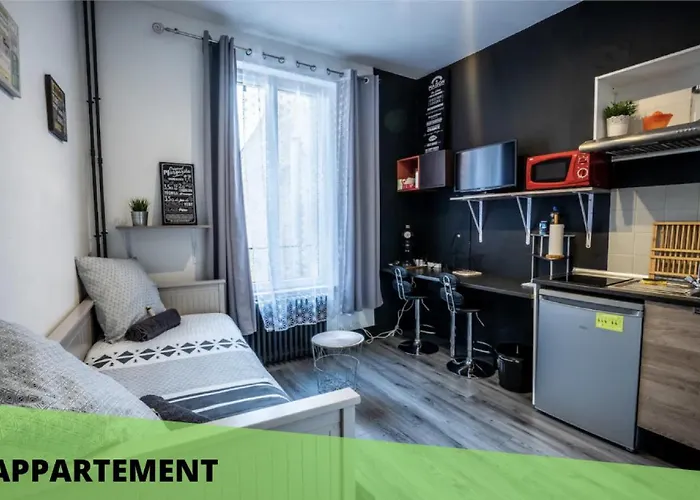 Les De Blossac Daire Puvatya