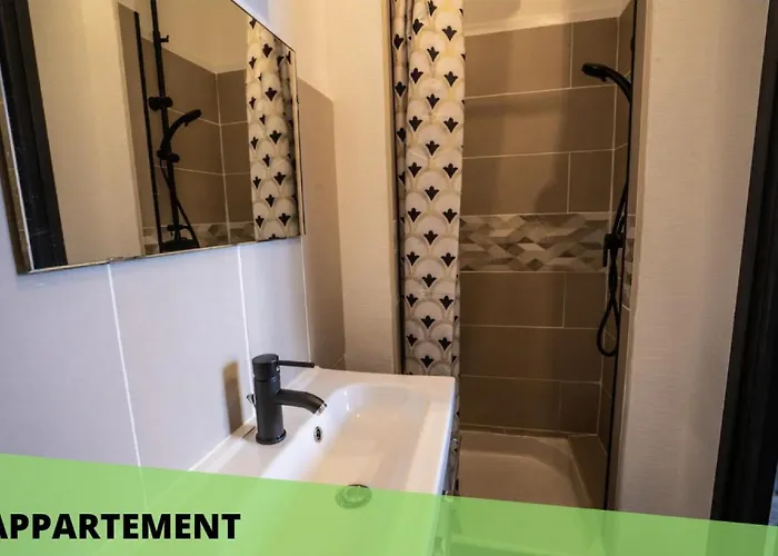 Les De Blossac Puvatya