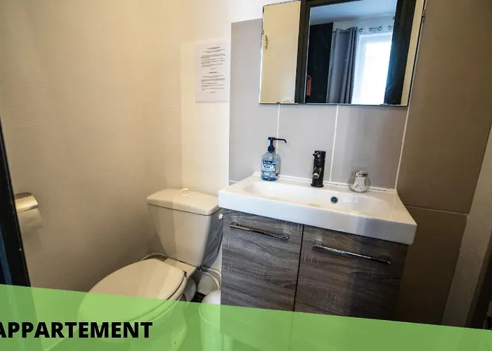 Les De Blossac Puvatya